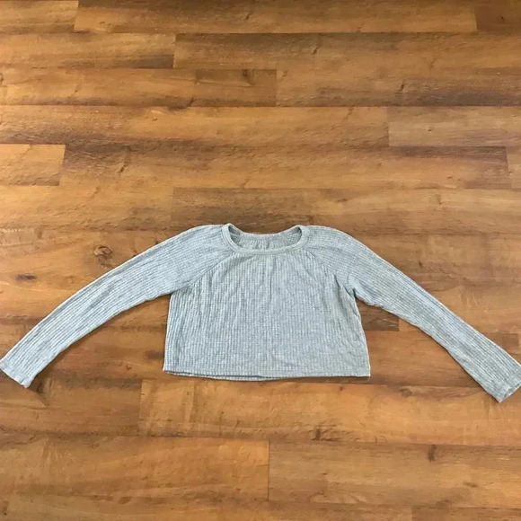 Me To We Women Soft Gray‎ Long Sleeve Top Sz. S - Picture 1 of 4